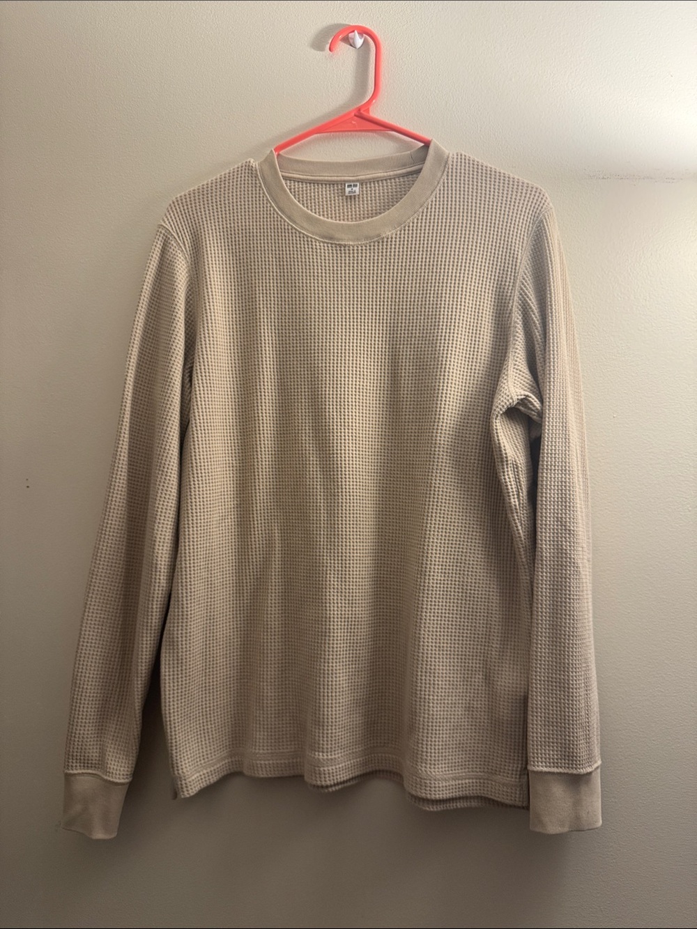 Uniqlo Men’s Tan Waffle Knit Long Sleeve Top Size: M